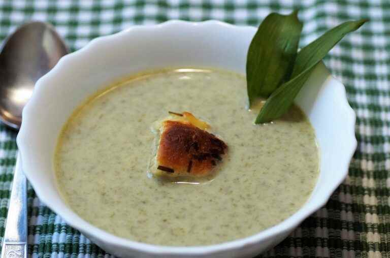 Knoblauch Suppe Rezept Knoblauchsuppe Knoblauch-Suppe