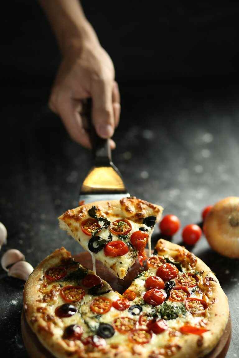 Black Garlic Pizza Rezept selber machen Knoblauch schwarz fermentiert